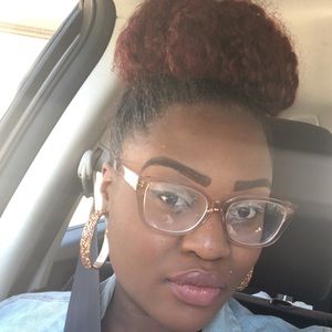 Meet your Posher, Jacqulene